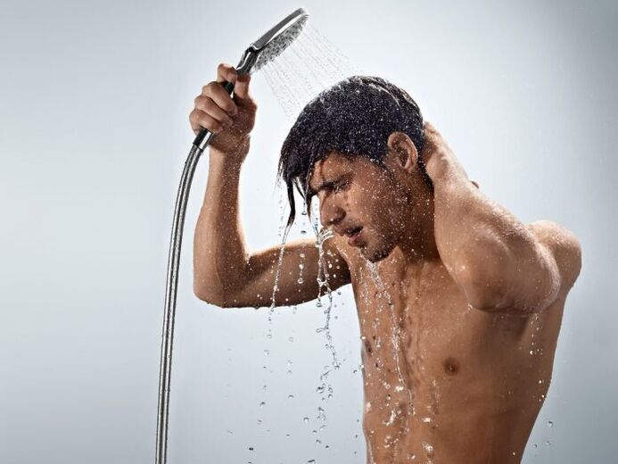 A contrast shower perfectly tones a man's body, thereby enhancing its potency